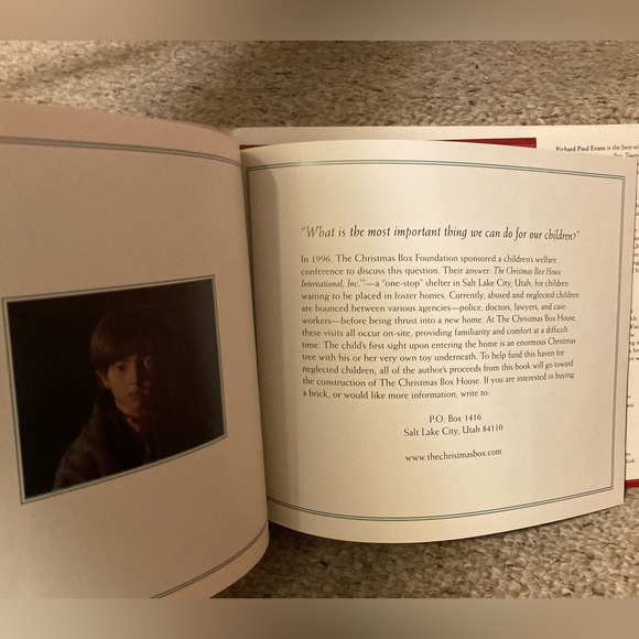 Book (Hardcover): The Christmas Candle by Richard Paul Evans - Picture 14 of 14